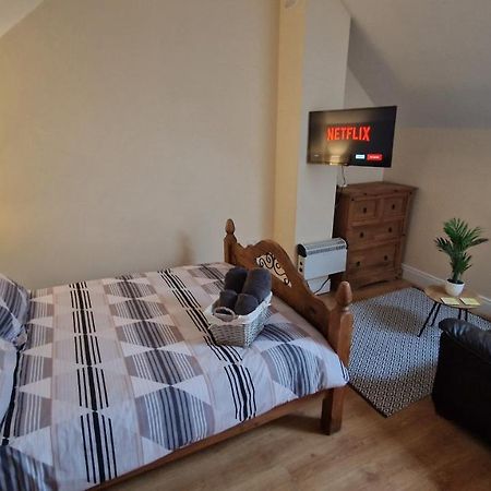 Apple Lodge Apartment Forkhill Екстериор снимка
